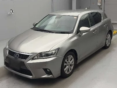 Lexus CT200h