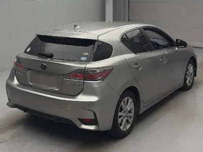 Lexus CT200h