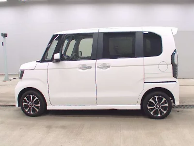HONDA N BOX CUSTOM