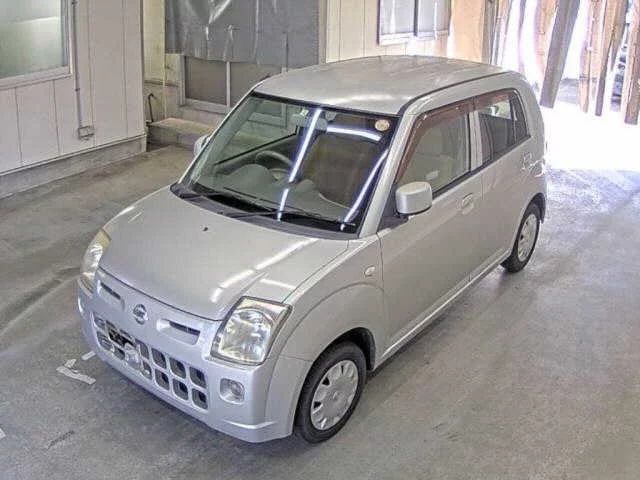 Nissan Pino  с аукциона в Японии