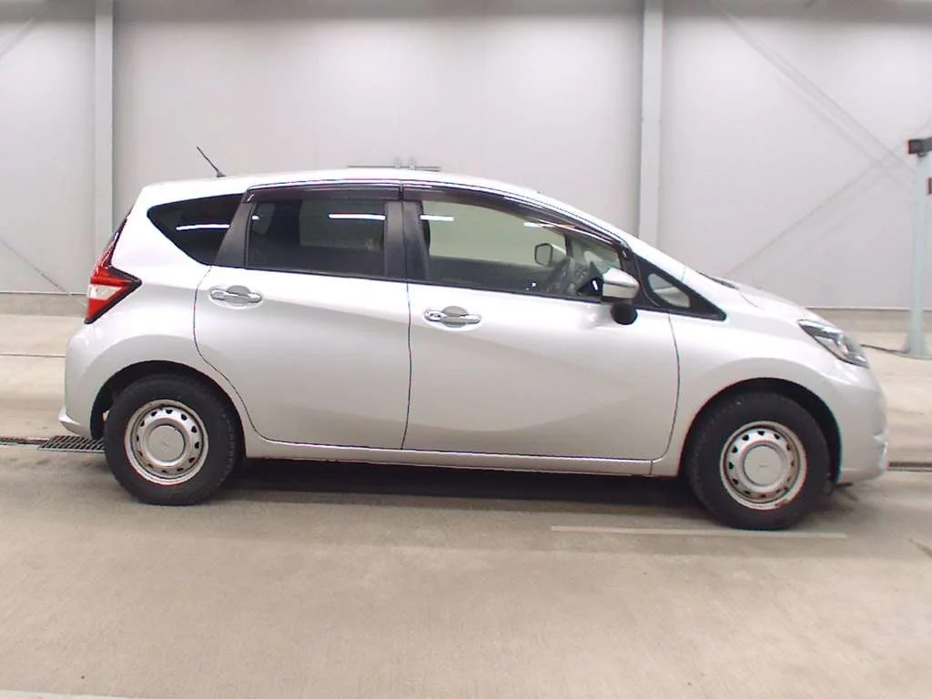 Nissan Note  с аукциона в Японии