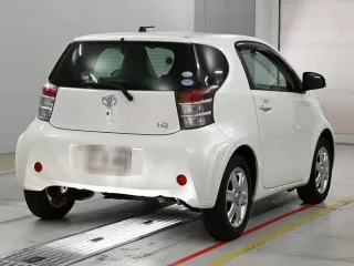 Toyota iQ