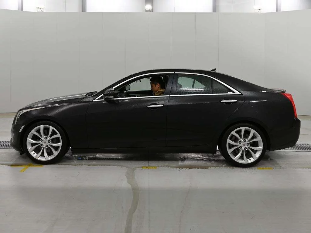 Cadillac ATS  с аукциона в Японии