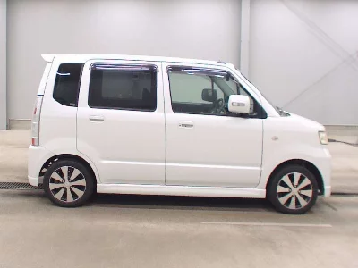 Suzuki WAGON R STINGRAY