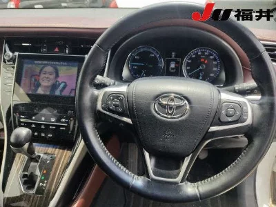 Toyota HARRIER HYBRID