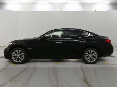 Nissan FUGA HYBRID