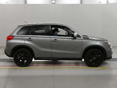 Suzuki Escudo