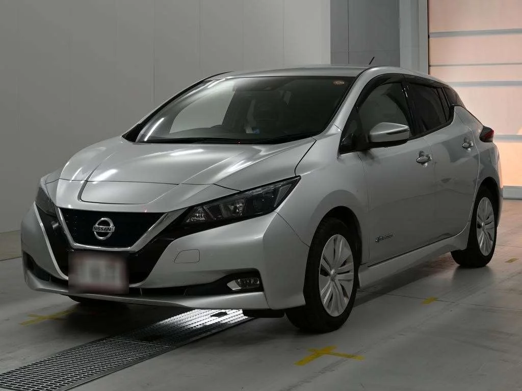 Nissan Leaf  с аукциона в Японии