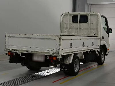 TOYOTA DYNA TRUCK