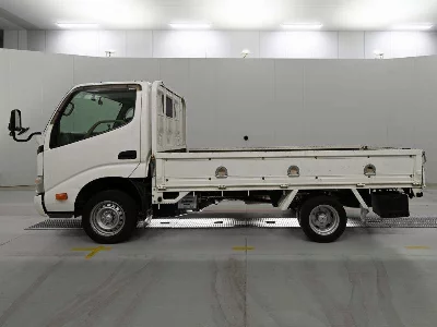 TOYOTA DYNA TRUCK
