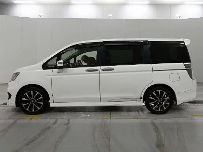 HONDA STEPWGN SPADA