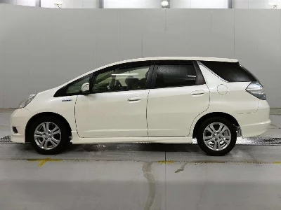 HONDA FIT SHUTTLE HYBRID