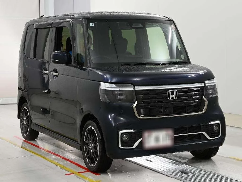Honda N BOX CUSTOM  с аукциона в Японии