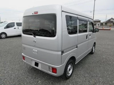 NISSAN NV100 CLIPPER