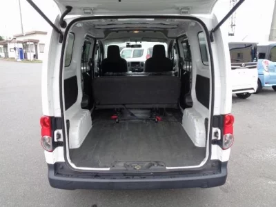 Nissan NV200 VANETTE VAN
