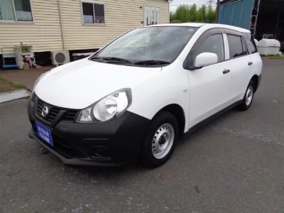 Nissan AD