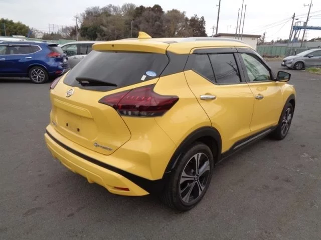 Nissan Kicks  с аукциона в Японии