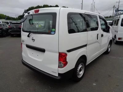 Nissan NV200 VANETTE VAN