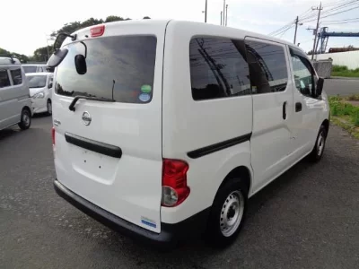Nissan NV200 VANETTE VAN