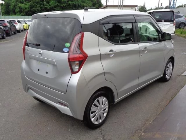 Nissan Dayz  с аукциона в Японии