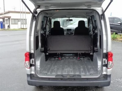 Nissan NV200 VANETTE VAN