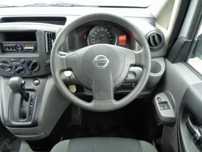Nissan NV200 VANETTE VAN