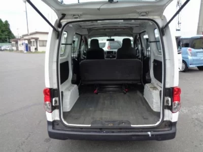 Nissan NV200 VANETTE VAN