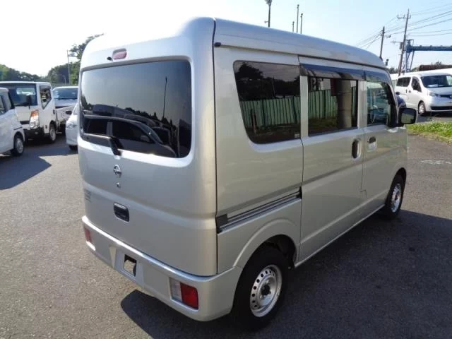 Nissan NV100 Clipper  с аукциона в Японии