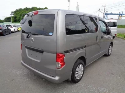 Nissan NV200 VANETTE VAN
