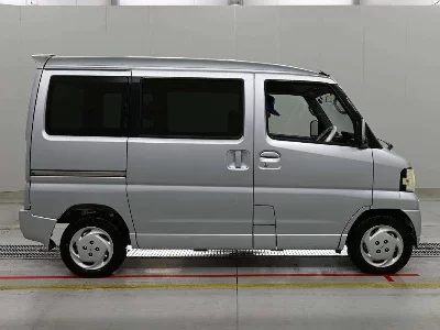 Nissan CLIPPER RIO