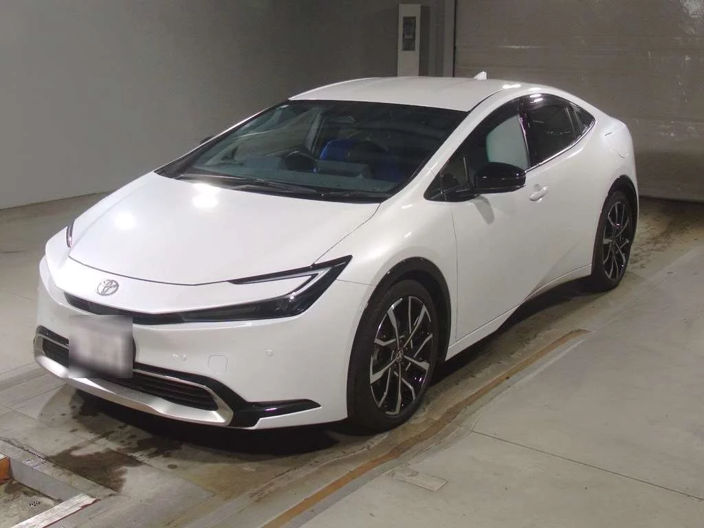 Toyota Prius  с аукциона в Японии