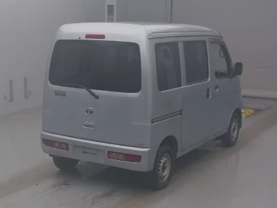 TOYOTA PIXIS VAN