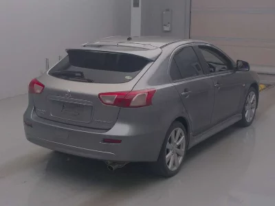 MITSUBISHI GALANT FORTIS SPORTBACK