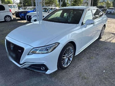 Toyota CROWN HYBRID