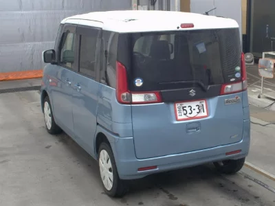Suzuki Spacia