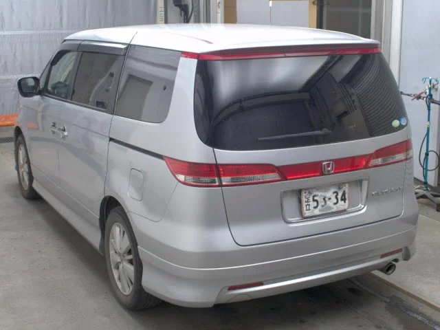 Honda Elysion  с аукциона в Японии