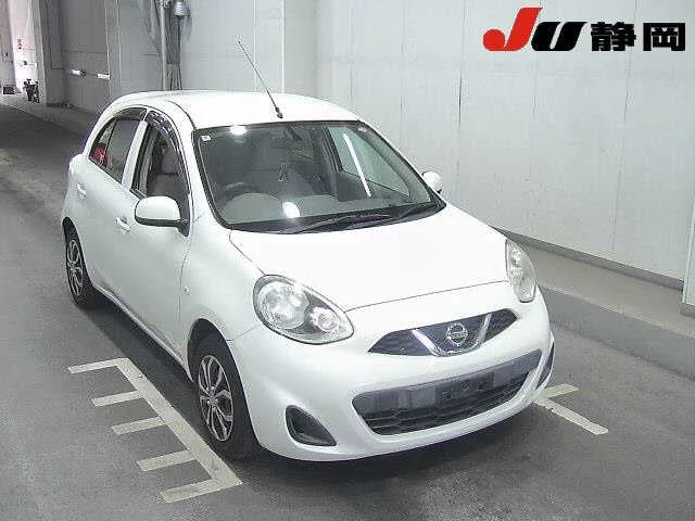 Nissan March  с аукциона в Японии