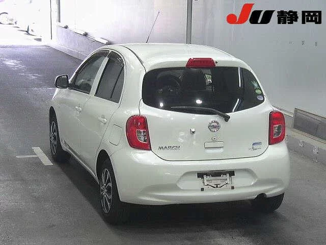 Nissan March  с аукциона в Японии