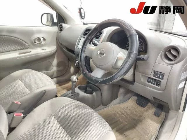 Nissan March  с аукциона в Японии
