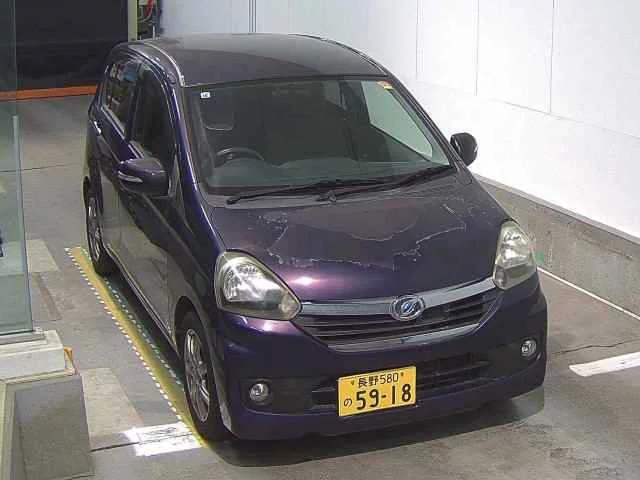 Daihatsu Mira e:S  с аукциона в Японии