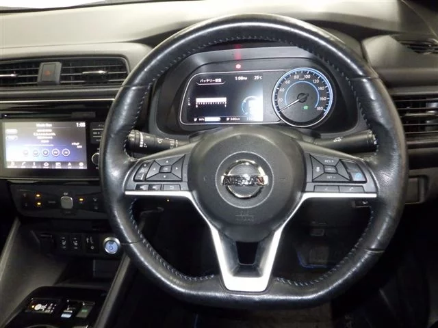 Nissan Leaf  с аукциона в Японии