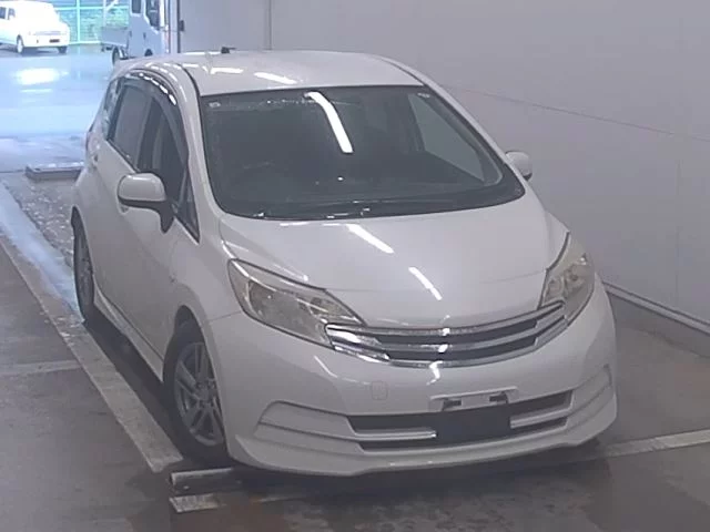 Nissan Note  с аукциона в Японии