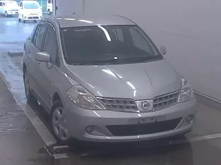 Nissan Tiida Latio