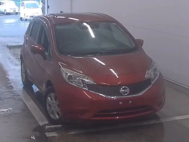 Nissan Note  с аукциона в Японии