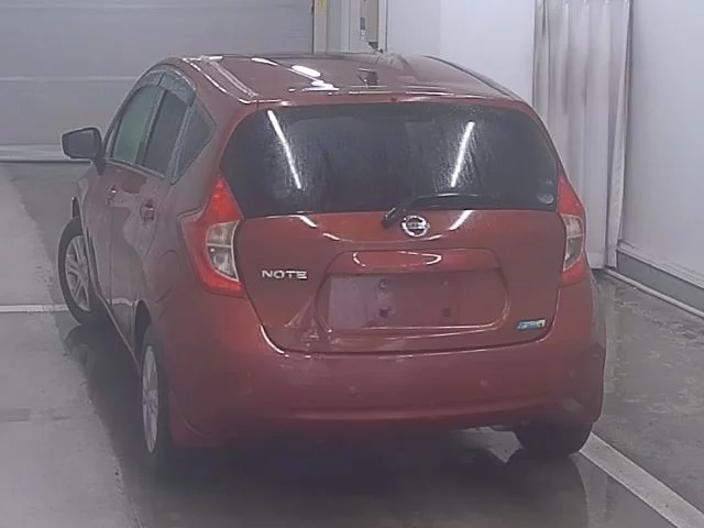 Nissan Note  с аукциона в Японии