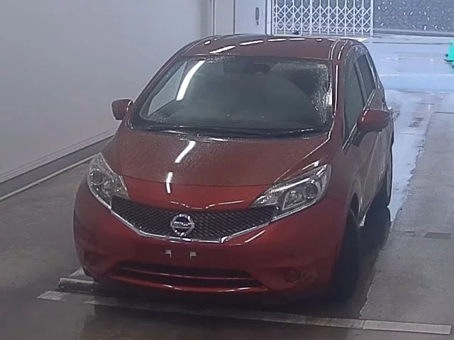 Nissan Note  с аукциона в Японии
