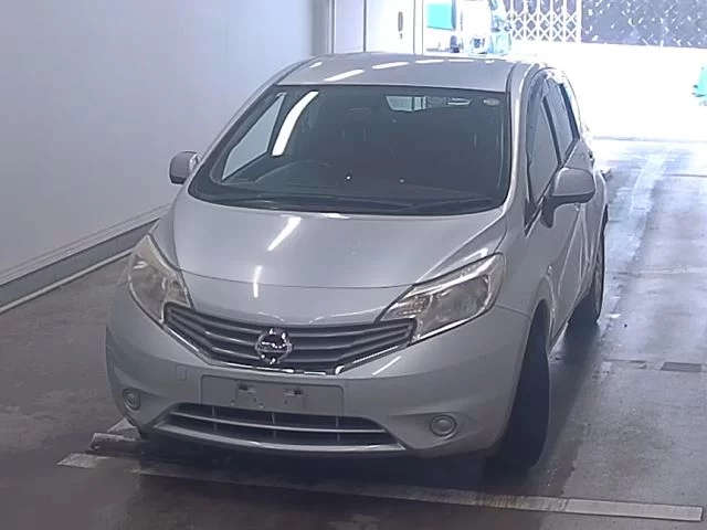 Nissan Note  с аукциона в Японии