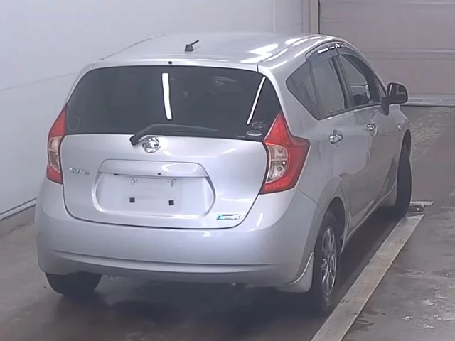 Nissan Note  с аукциона в Японии