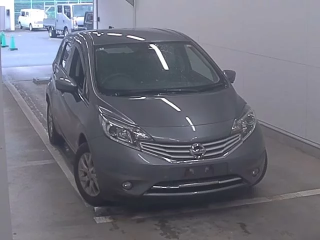 Nissan Note  с аукциона в Японии
