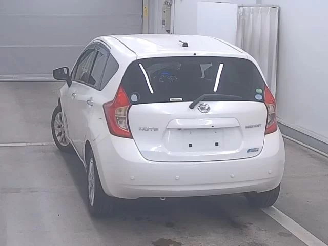 Nissan Note  с аукциона в Японии